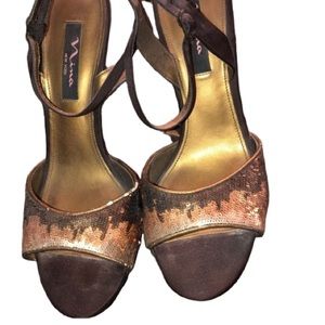 Nina New York  size 10 gold & brown sequin open toe ankle strap heel